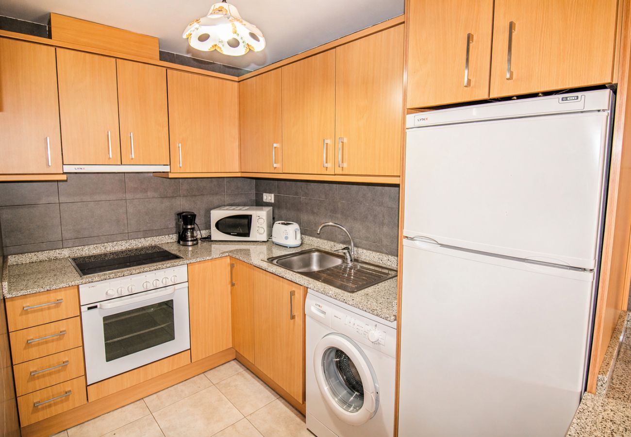 Ferienwohnung in Alcoceber - Playa Cargador - Apartamento con A/A y terraza