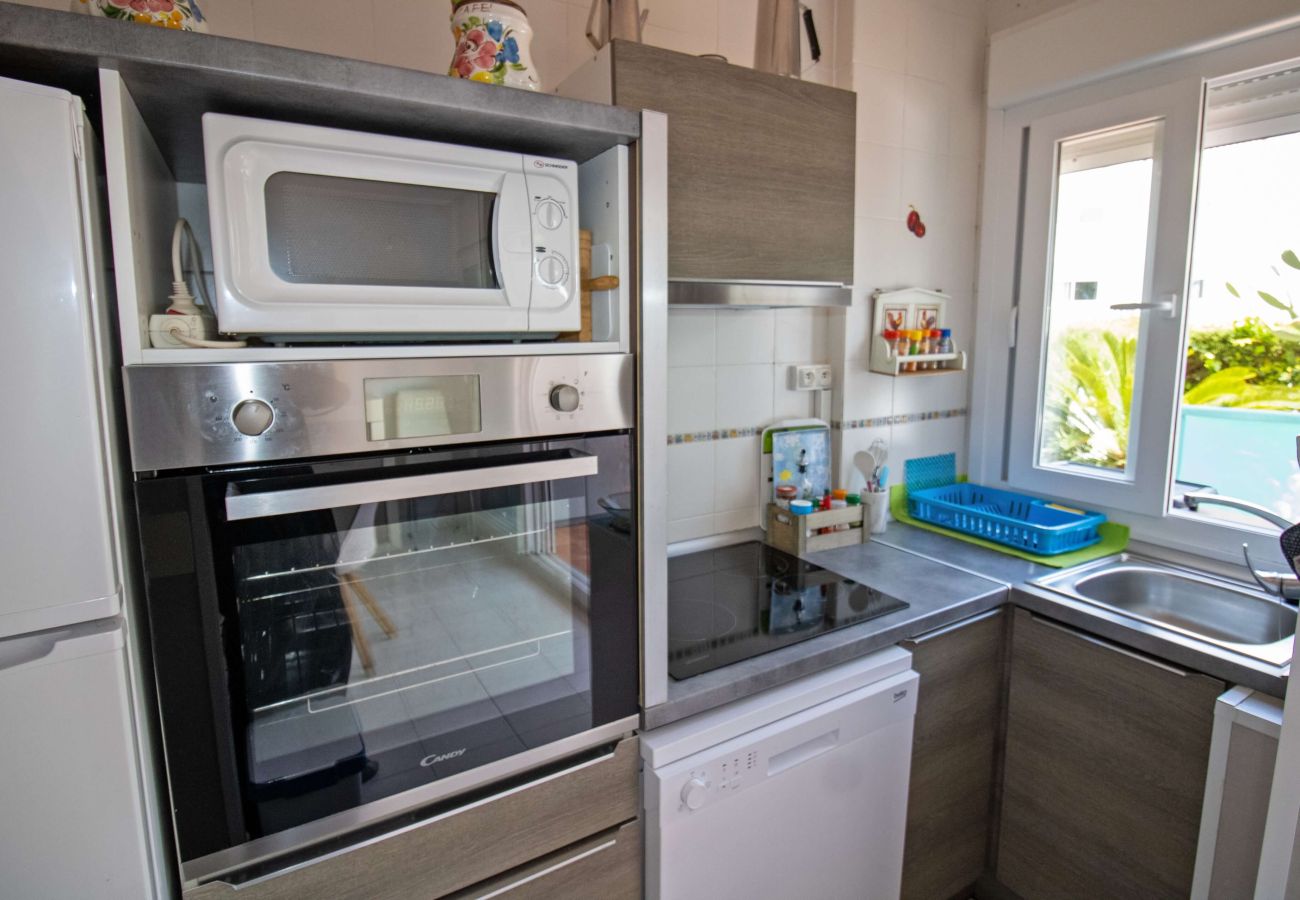 Ferienwohnung in Alcoceber - Planta baja con jardín privado - Primera línea