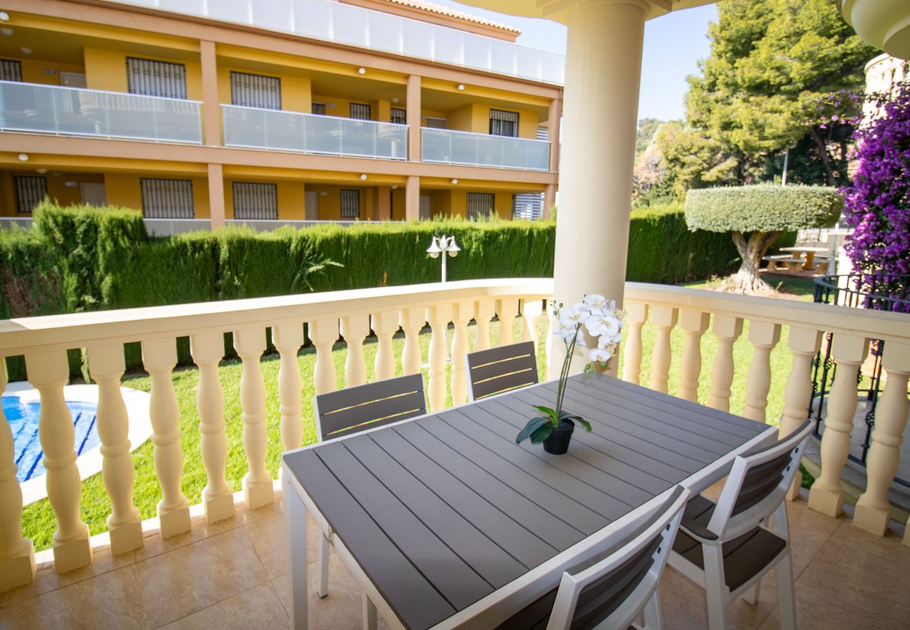 Ferienwohnung in Alcoceber - Bajo con terraza junto a la piscina - Madeira