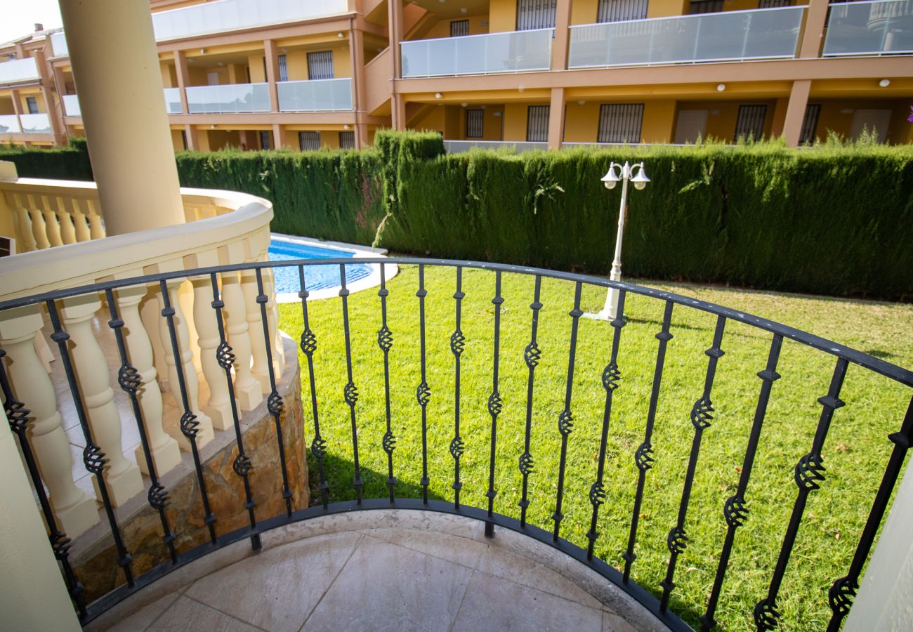 Ferienwohnung in Alcoceber - Bajo con terraza junto a la piscina - Madeira