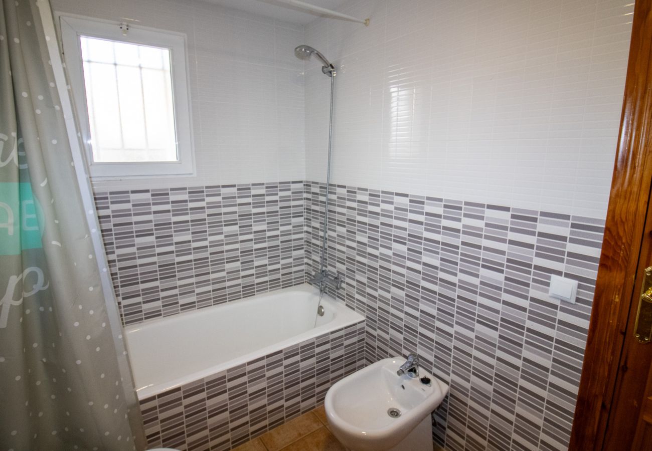 Ferienwohnung in Alcoceber - Bajo Duplex en primera línea de mar - Alcossebre