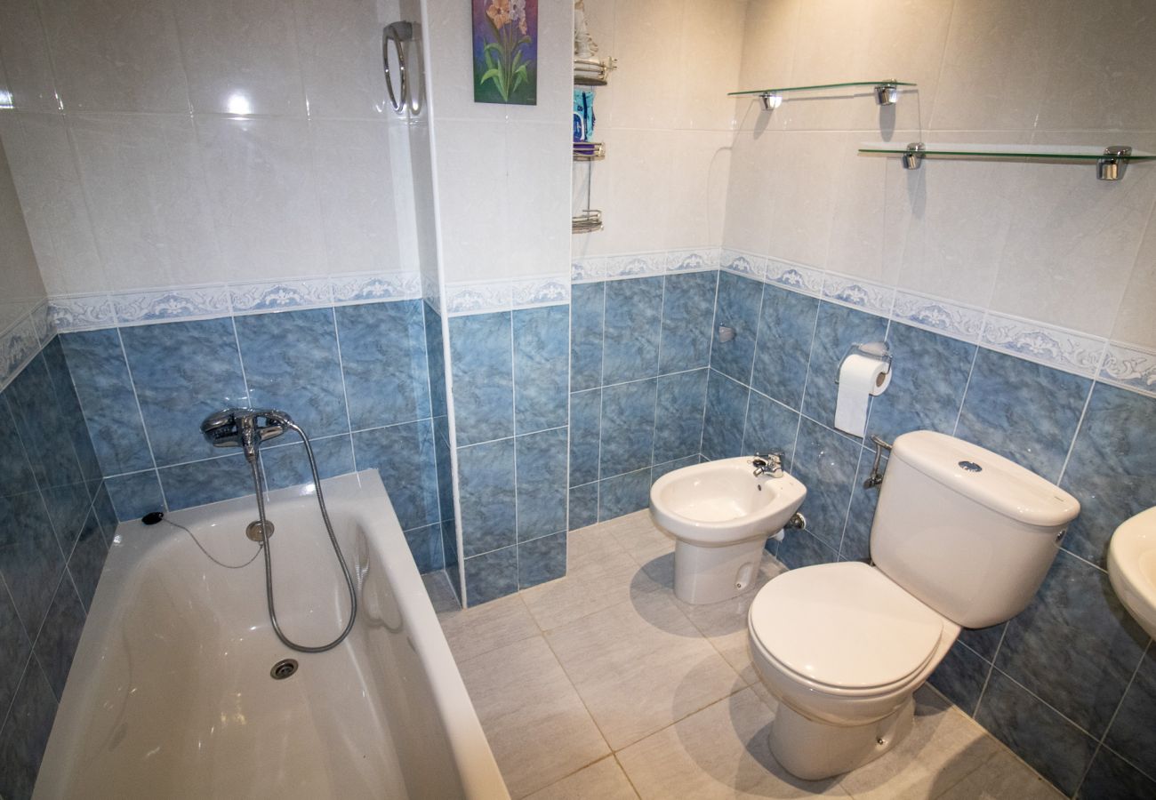 Ferienwohnung in Alcoceber - Bajo frente a la piscina - Playa Cargador