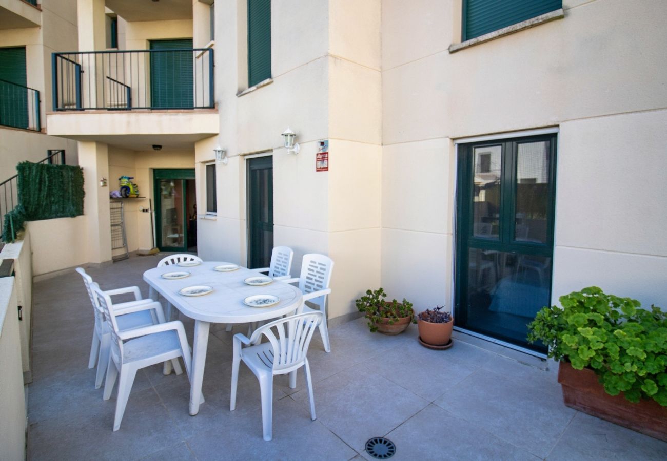 Ferienwohnung in Alcoceber - Bajo frente a la piscina - Playa Cargador