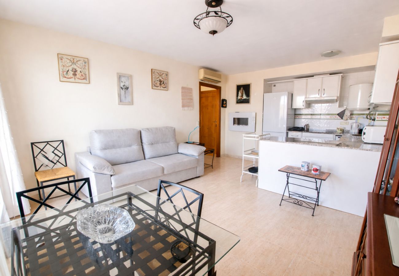 Ferienwohnung in Alcoceber - Atico en el centro - Piscina y aire acondicionado