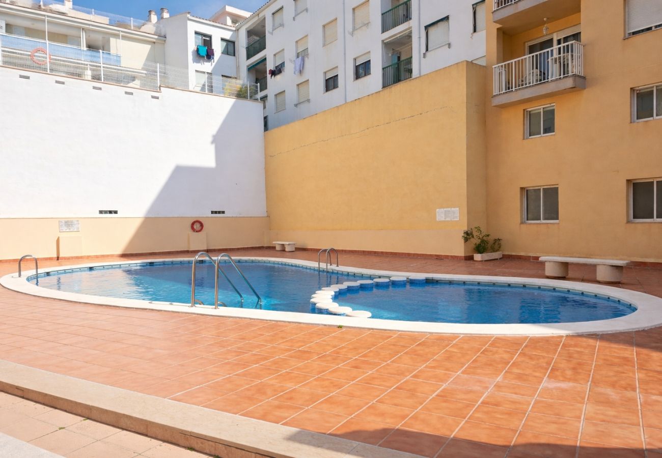 Ferienwohnung in Alcoceber - Atico en el centro - Piscina y aire acondicionado
