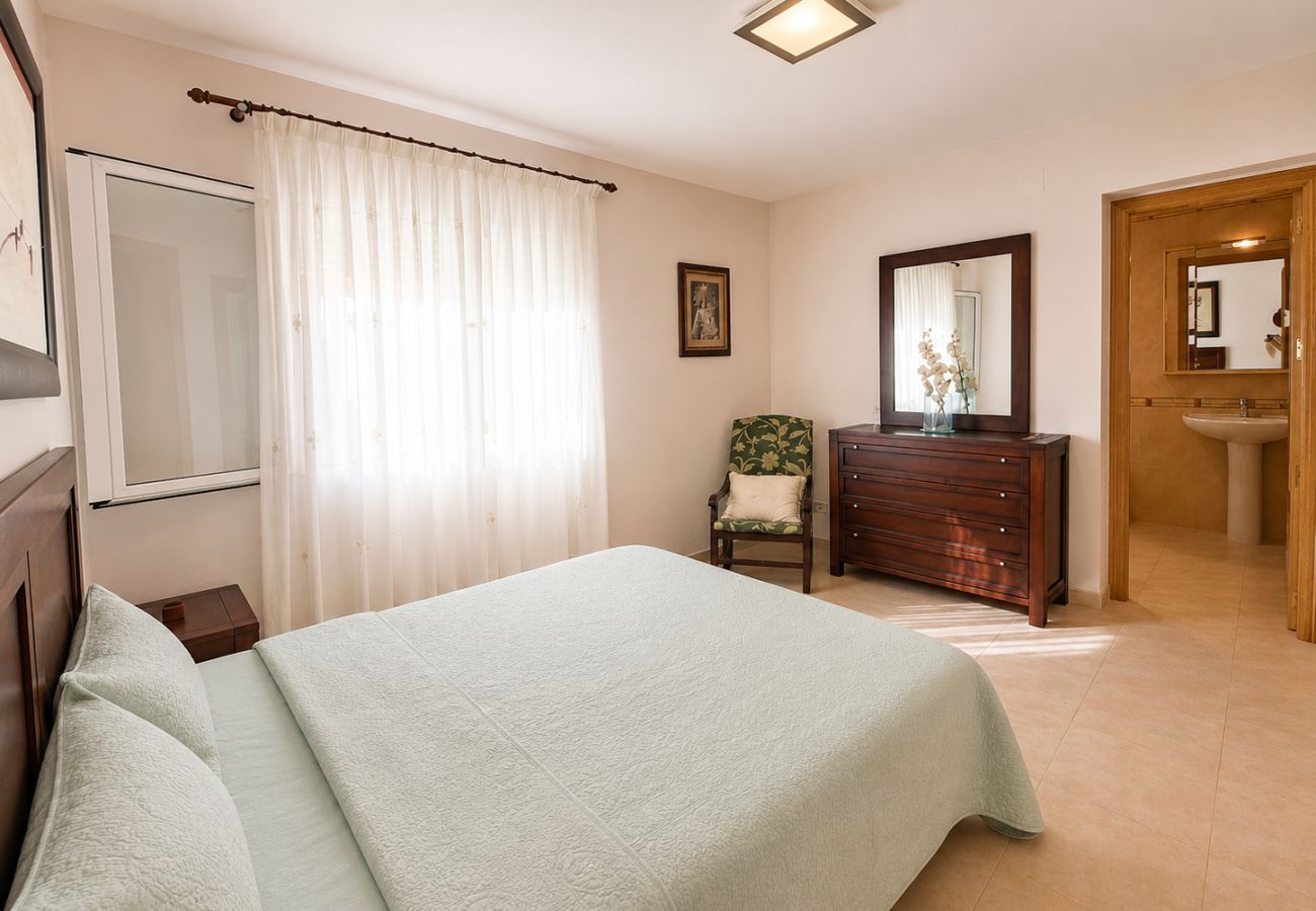 Villa in Alcoceber - Villa con piscina en la playa Cargador