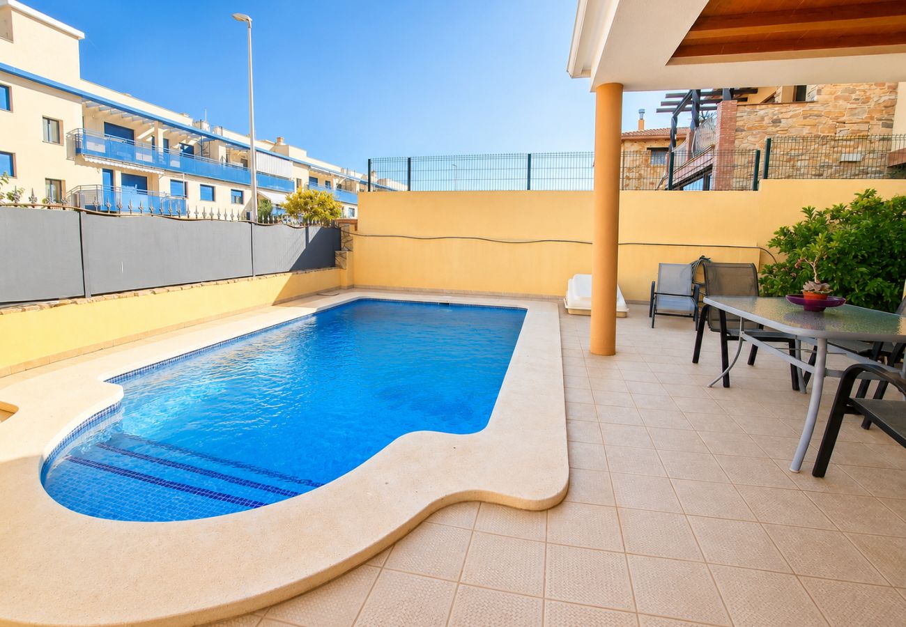 Villa in Alcoceber - Villa con piscina en la playa Cargador