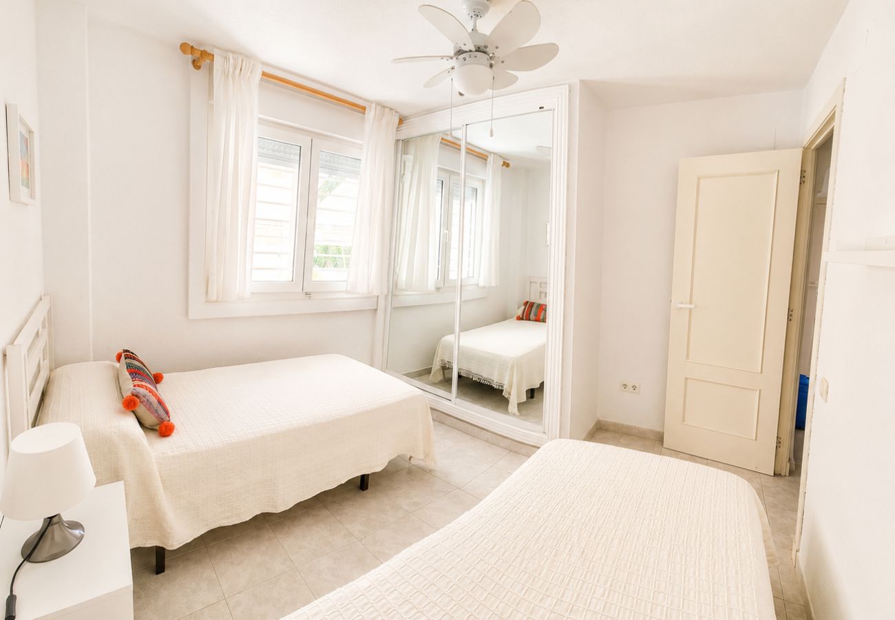 Ferienwohnung in Alcoceber - Cala Montero - Apartamento en primera línea