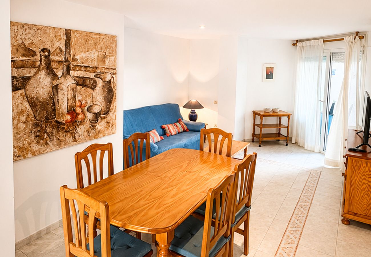 Ferienwohnung in Alcoceber - Cala Montero - Apartamento en primera línea