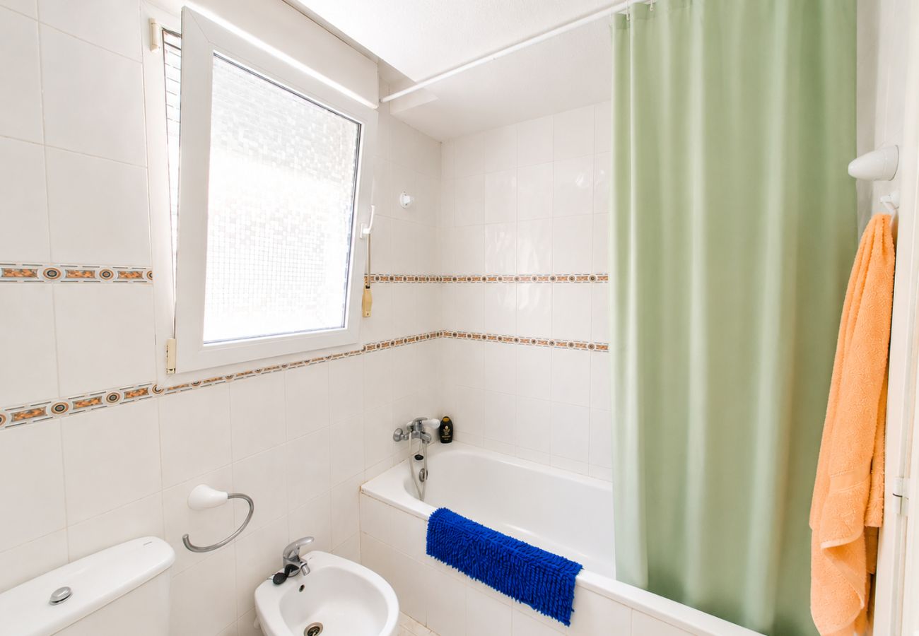 Ferienwohnung in Alcoceber - Cala Josep - Bajo en primera línea Cargador