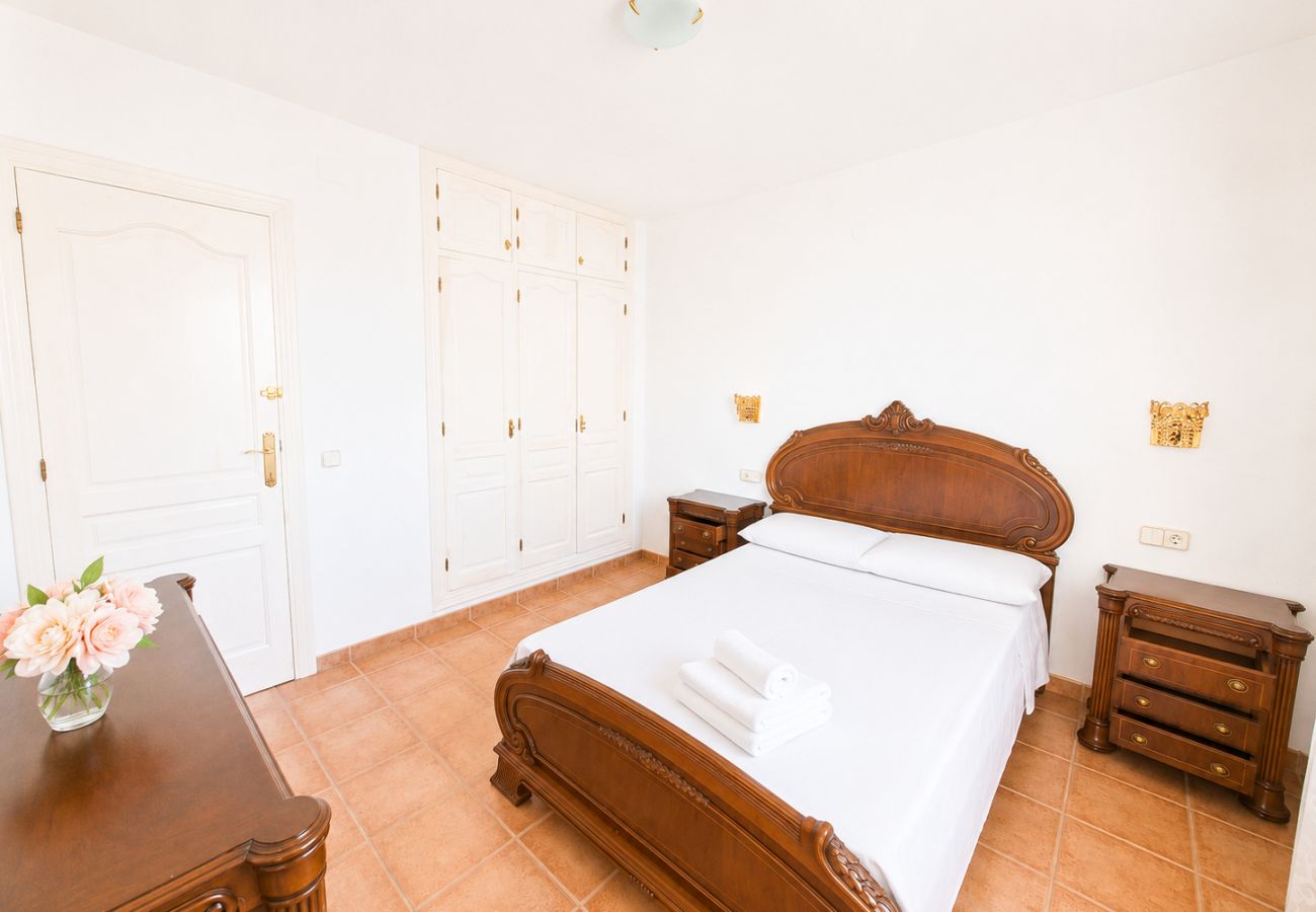 Ferienhaus in Alcoceber - Villa Tres Playas | Gran patio privado · Piscina ·
