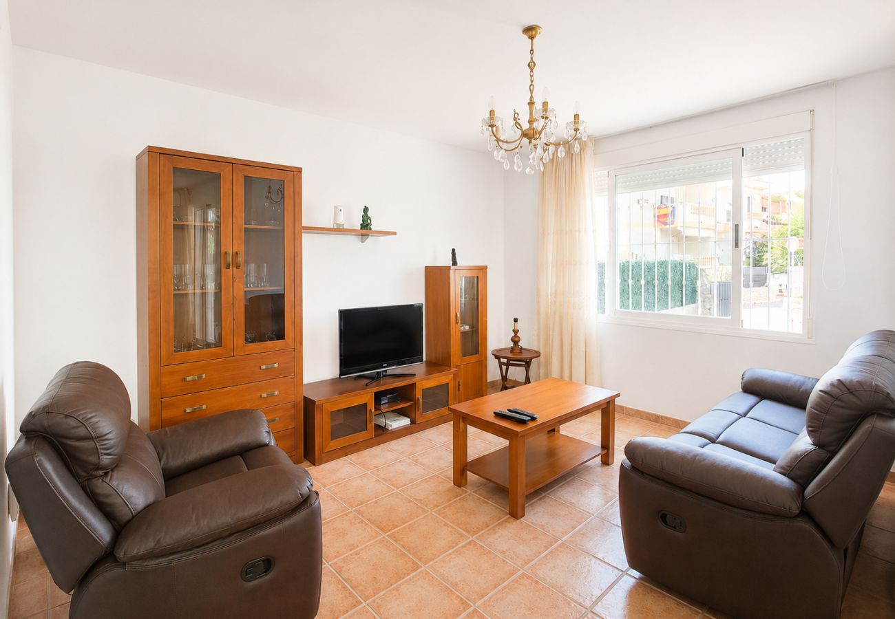Ferienhaus in Alcoceber - Villa Tres Playas | Gran patio privado · Piscina ·