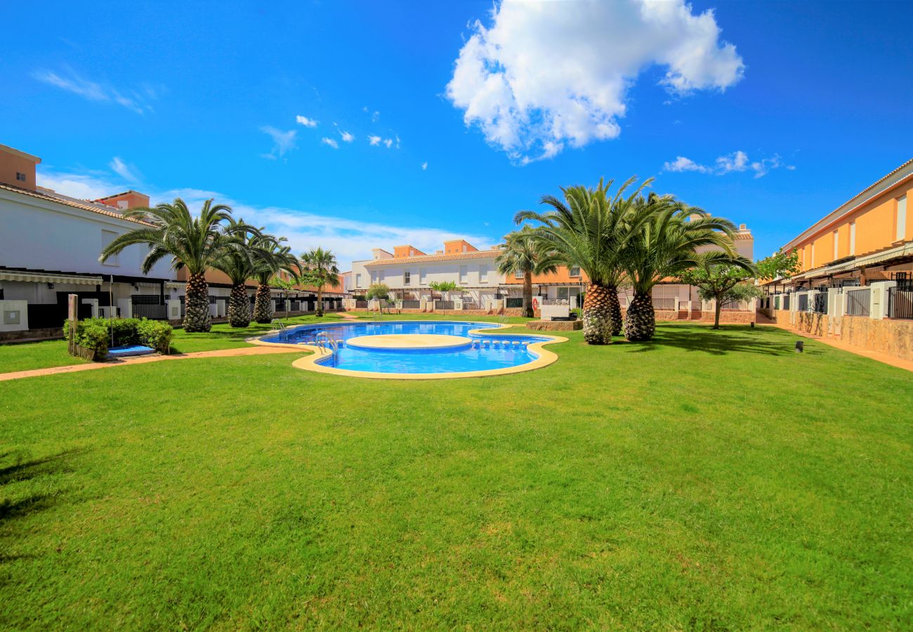 Townhouse in Alcocebre / Alcossebre - Adosado familiar Palm Beach 130 ALCOSSEBRE