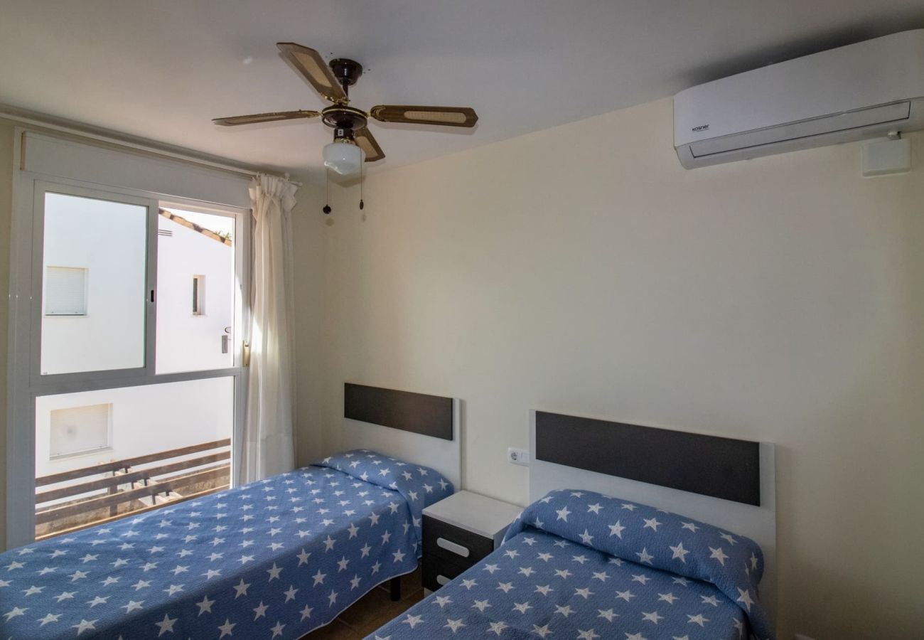 Townhouse in Alcocebre / Alcossebre - Adosado familiar Palm Beach 130 ALCOSSEBRE