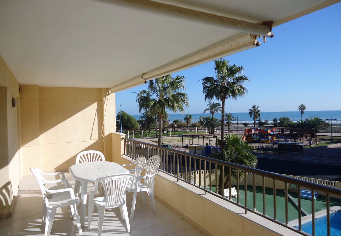Cheap apartment on the beach of Peniscola