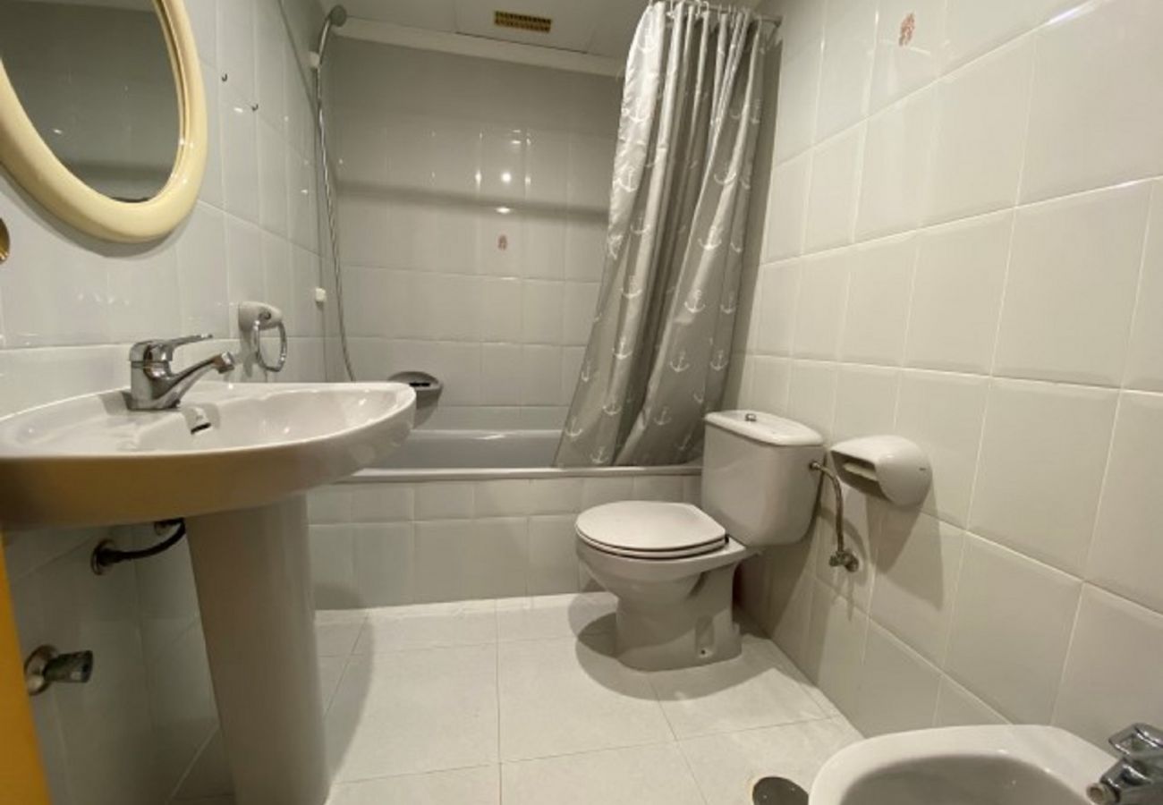 Apartment in Alcocebre / Alcossebre - IRTA PLAYA 105 PRIMERA LINEA PLAYA CARGADOR