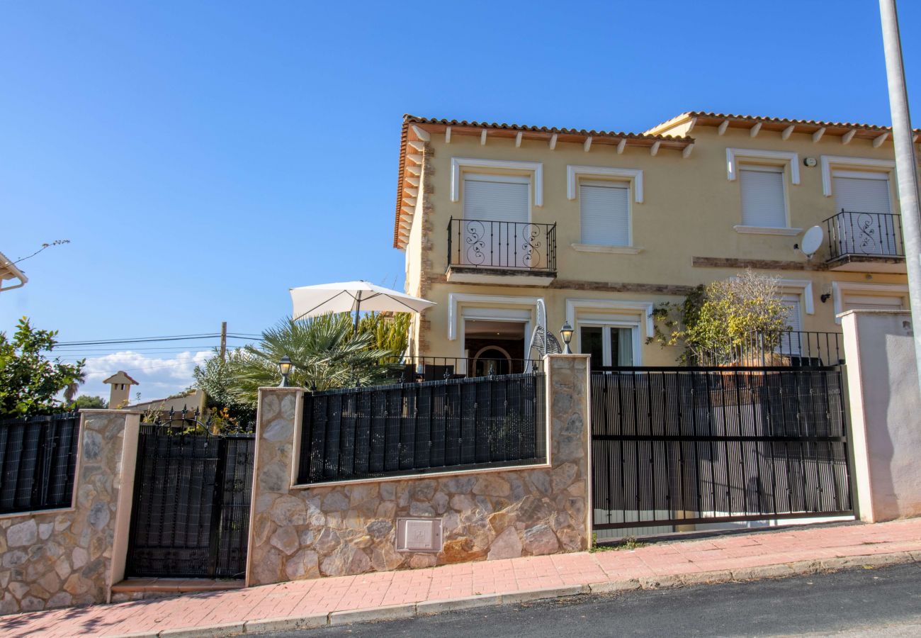 Townhouse in Alcocebre / Alcossebre - Adosado con piscina ARALAR Alcoceber