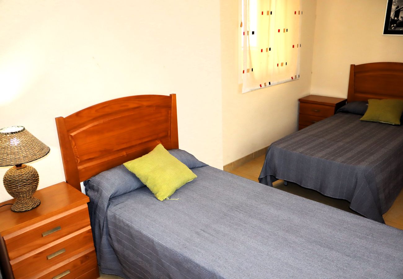 Apartment in Peñiscola - P. Maritimo 3º Pta 15 * LEK