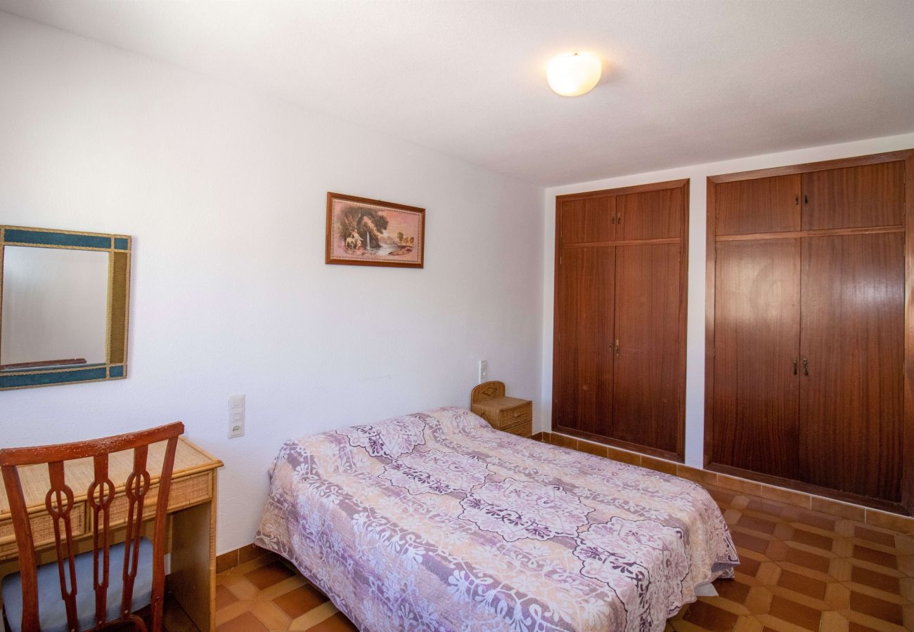 Apartment in Alcocebre / Alcossebre - Apartamento FRONTAL Primera línea PLAYA CARGADOR