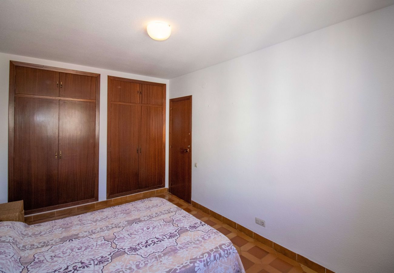Apartment in Alcocebre / Alcossebre - Apartamento FRONTAL Primera línea PLAYA CARGADOR