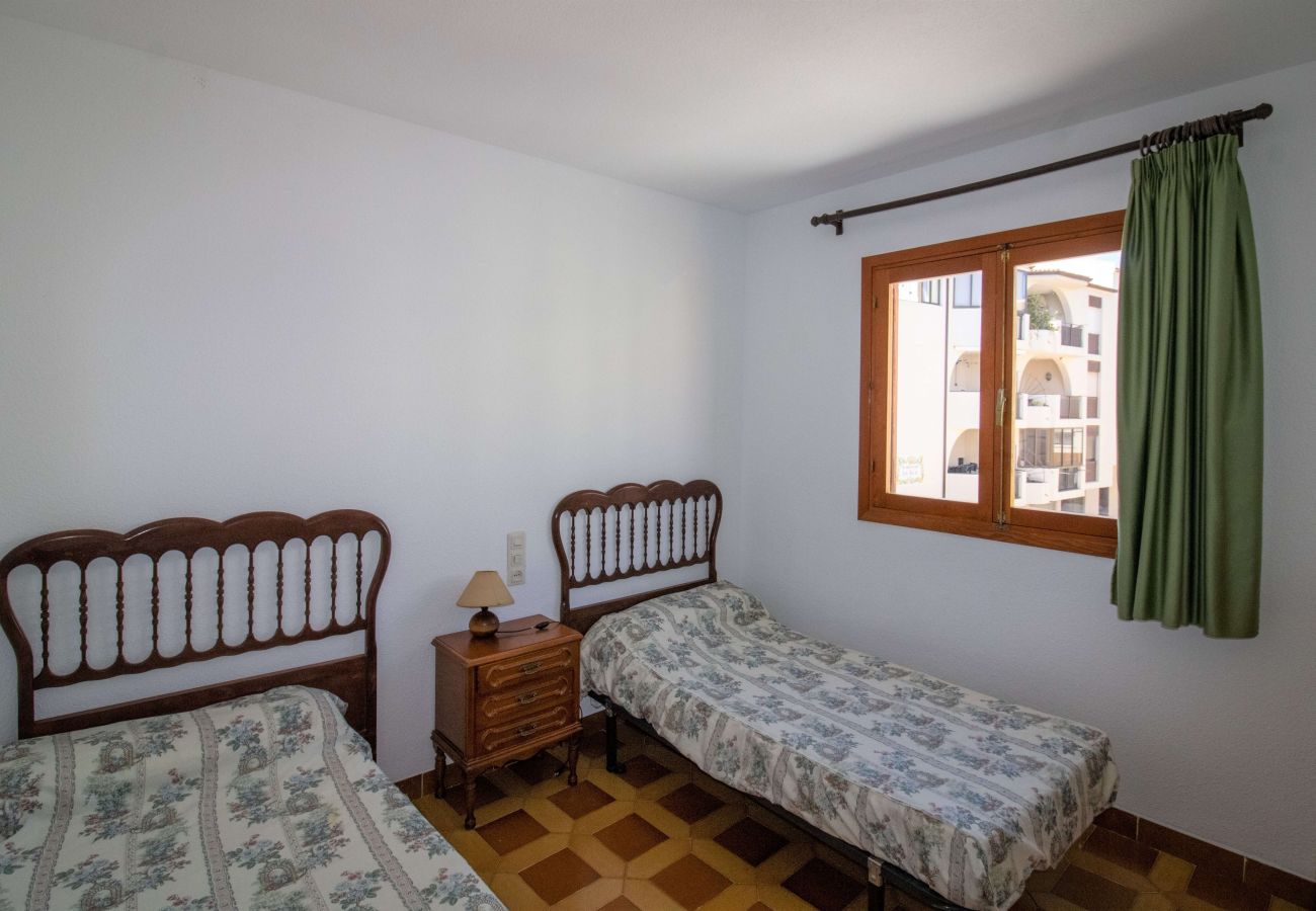 Apartment in Alcocebre / Alcossebre - Apartamento FRONTAL Primera línea PLAYA CARGADOR