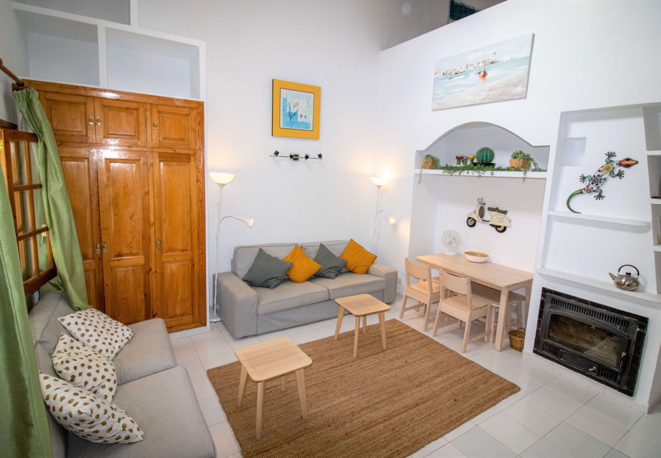 Townhouse in Alcocebre / Alcossebre - CASA ADOSADA con jardín Las Haciendas