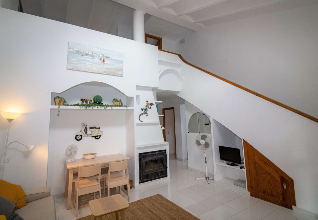 Townhouse in Alcocebre / Alcossebre - CASA ADOSADA con jardín Las Haciendas