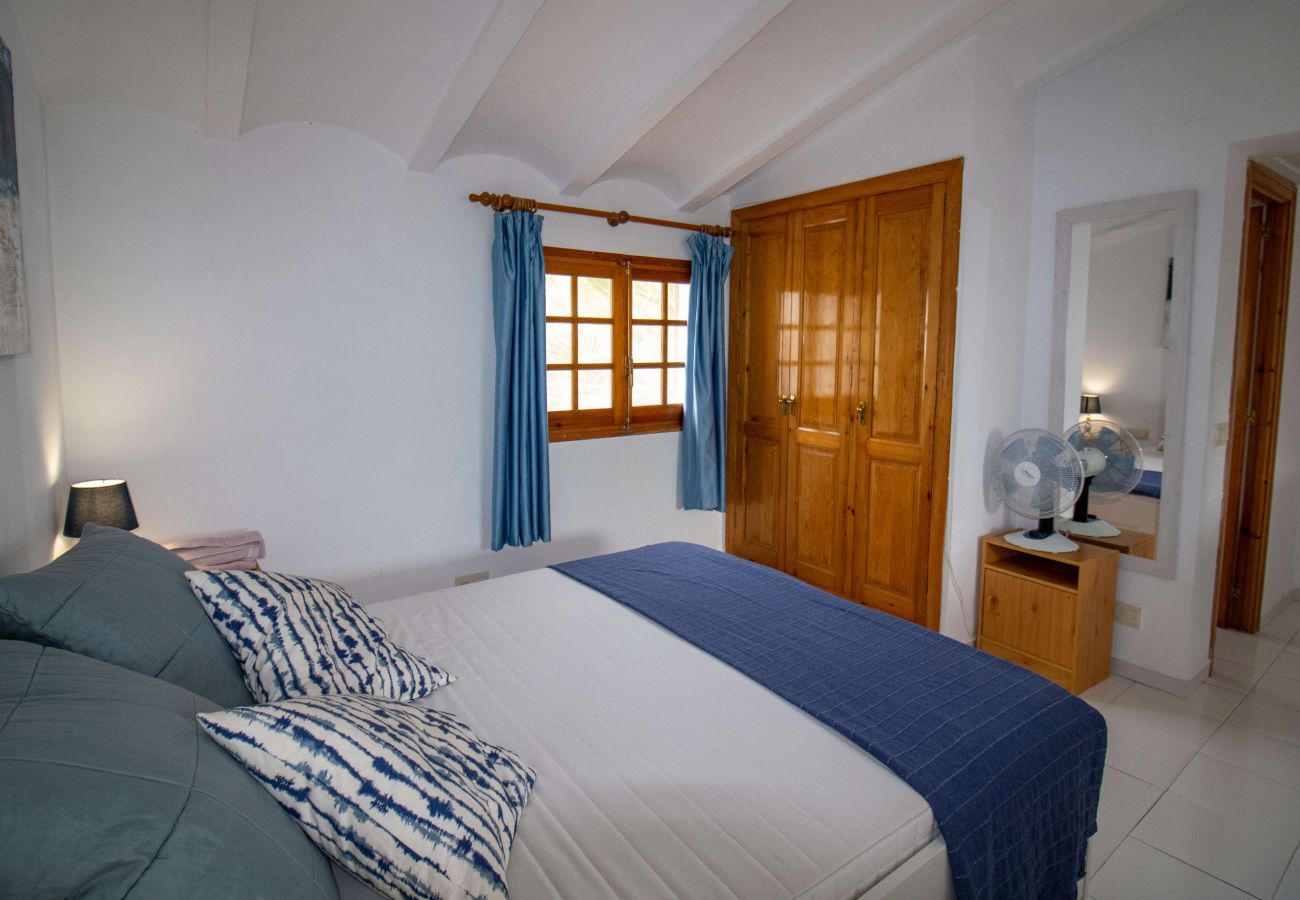 Townhouse in Alcocebre / Alcossebre - CASA ADOSADA con jardín Las Haciendas
