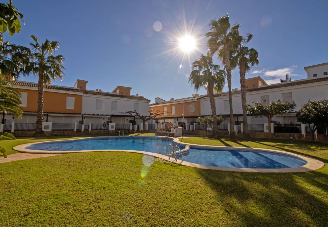 Townhouse in Alcocebre / Alcossebre - Adosado SUPERIOR Palm Beach Alcossebre