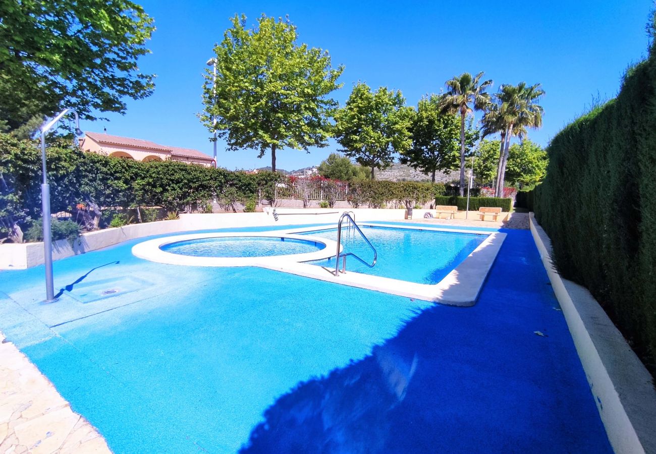 Apartment in Alcocebre / Alcossebre - Apartamento Playa Cargador con parking y piscina