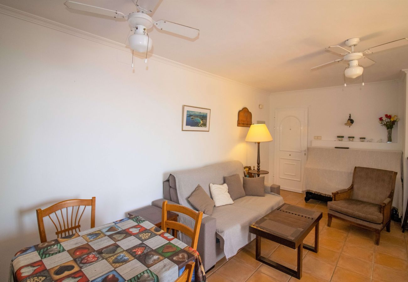 Apartment in Alcocebre / Alcossebre - Apartamento Playa Cargador con parking y piscina