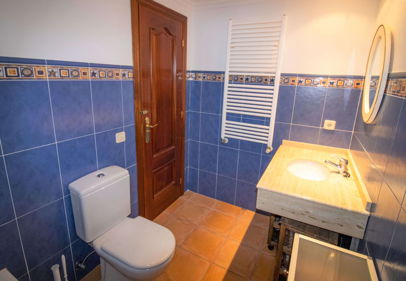 Apartment in Alcocebre / Alcossebre - Apartamento Playa Cargador con parking y piscina