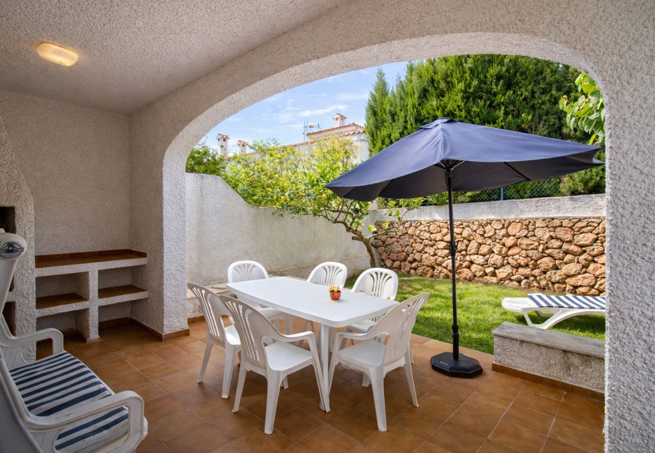 Villa in Alcocebre / Alcossebre - Villa con jardín privado - CALA BLANCA