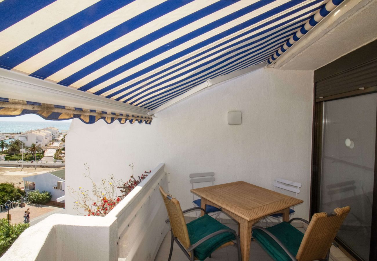 Studio in Alcocebre / Alcossebre - Ático loft en primera línea EURHOSTAL