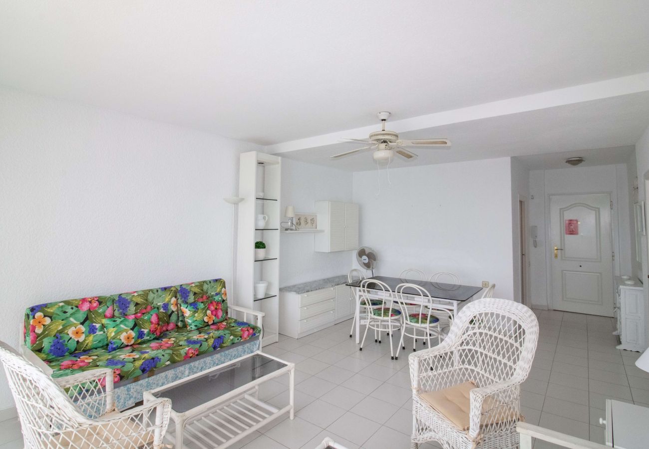 Apartment in Alcocebre / Alcossebre - Apartamento frontal al mar - LAS FUENTES