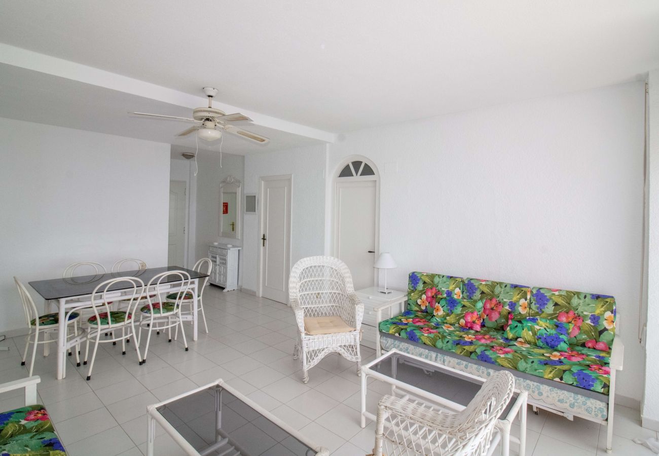 Apartment in Alcocebre / Alcossebre - Apartamento frontal al mar - LAS FUENTES