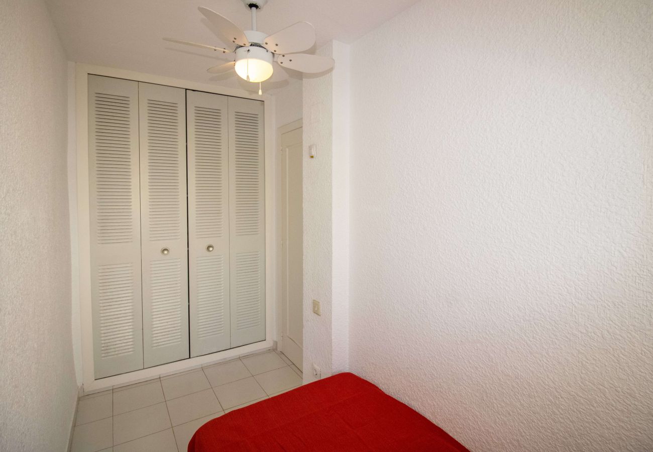 Apartment in Alcocebre / Alcossebre - Apartamento frontal al mar - LAS FUENTES