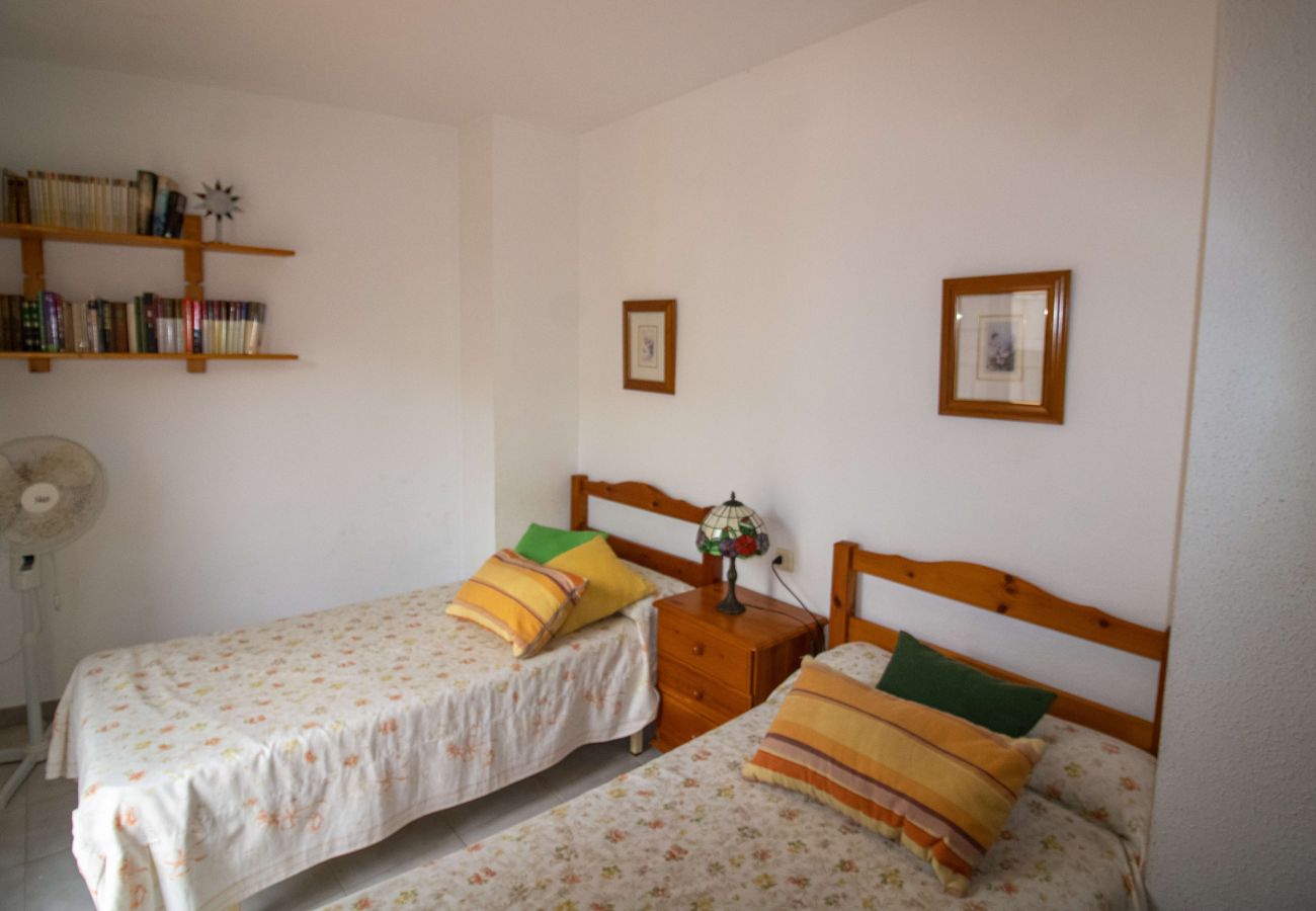 Apartment in Alcocebre / Alcossebre - Playa Cargador - Atico con terraza y piscina