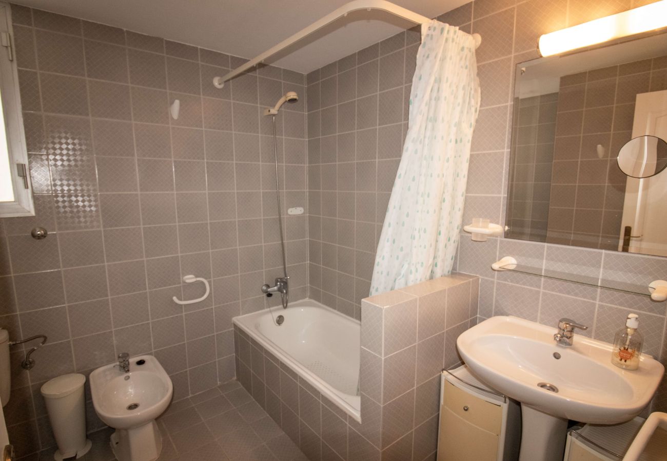 Apartment in Alcocebre / Alcossebre - Playa Cargador - Atico con terraza y piscina