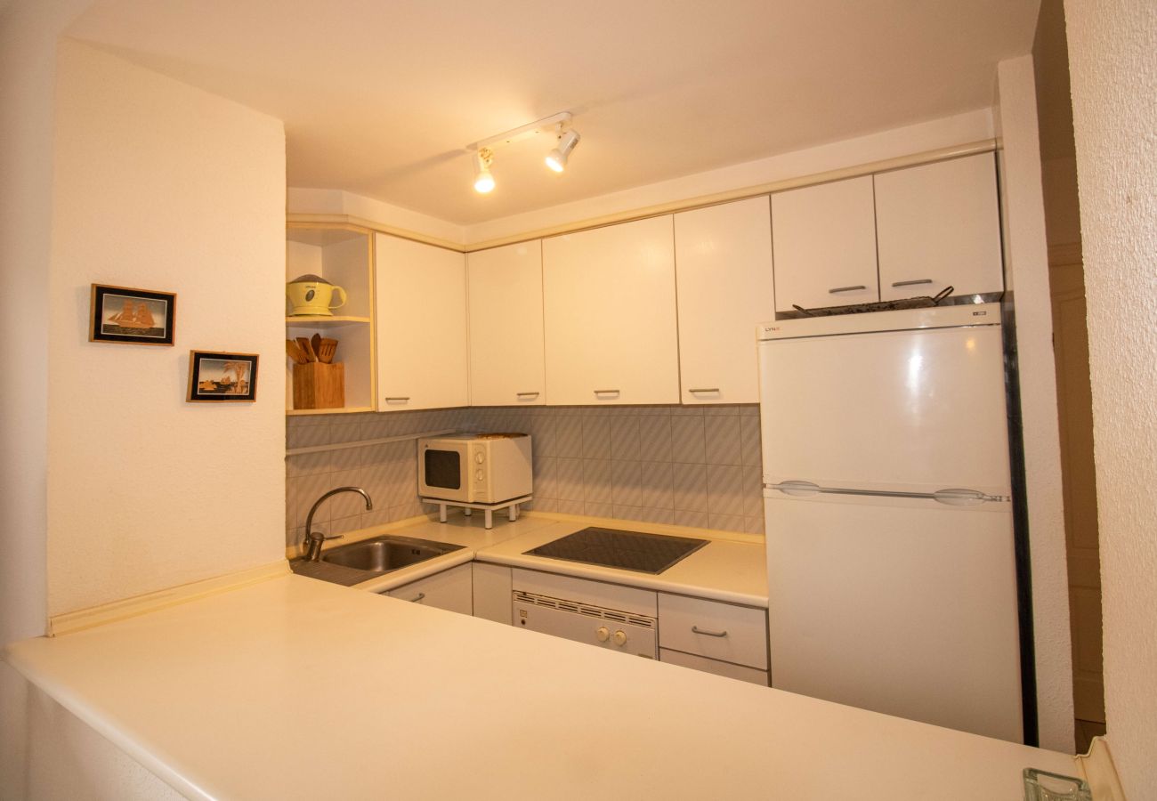 Apartment in Alcocebre / Alcossebre - Playa Cargador - Atico con terraza y piscina