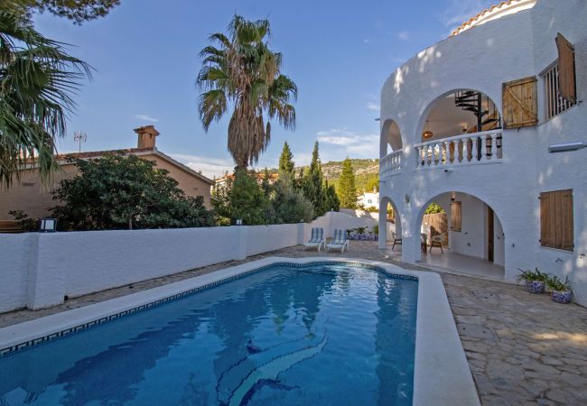 Villa in Alcocebre / Alcossebre - VILLA SOL Y MAR  con piscina privada