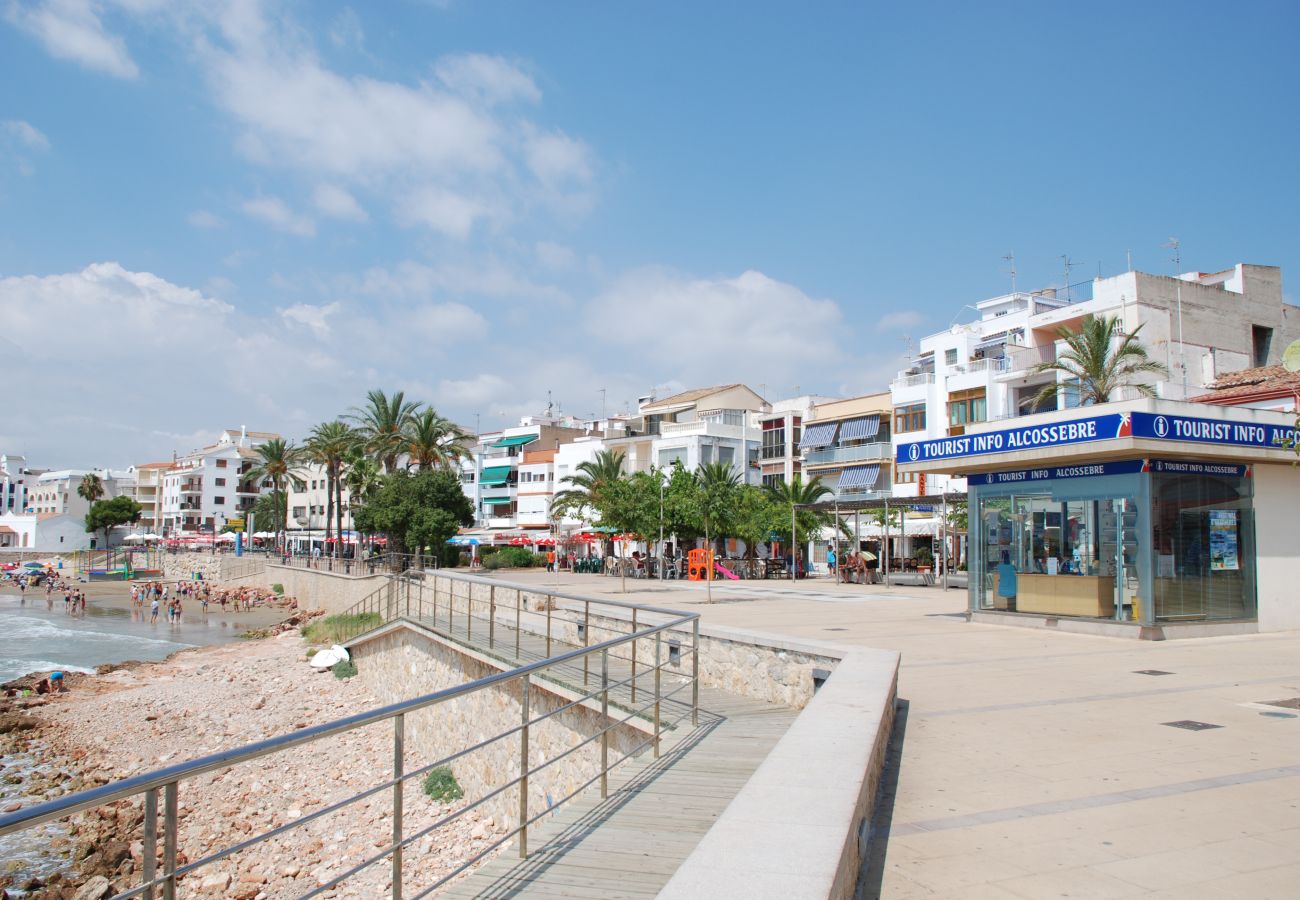 Apartment in Alcocebre / Alcossebre - Playa Cargador - Apartamento con A/A y terraza