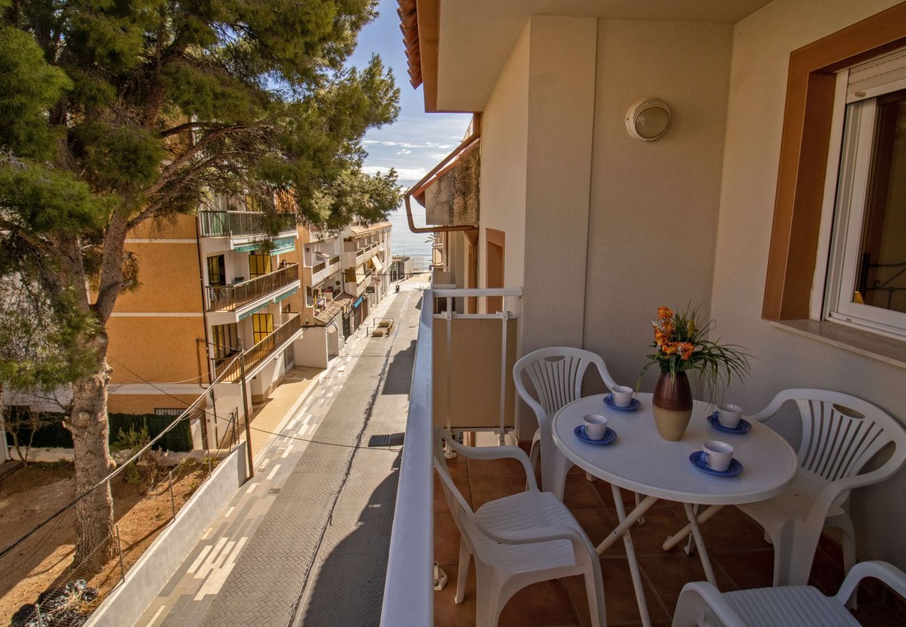 Apartment in Alcocebre / Alcossebre - Playa Cargador - Apartamento con A/A y terraza
