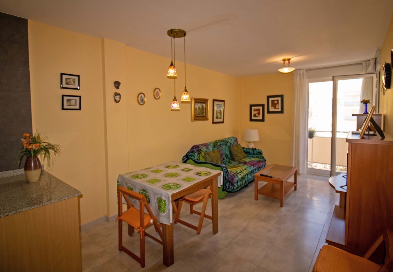Apartment in Alcocebre / Alcossebre - Playa Cargador - Apartamento con A/A y terraza