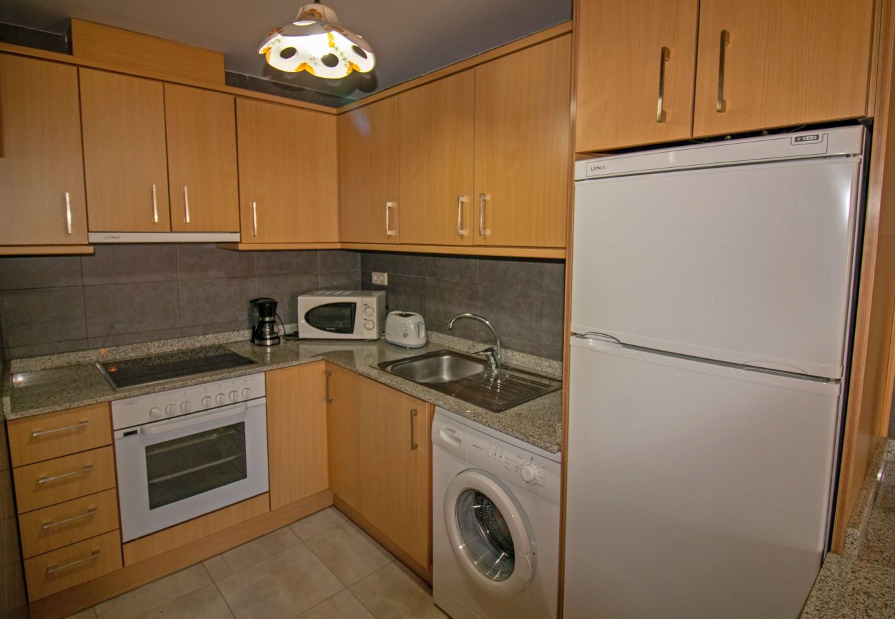 Apartment in Alcocebre / Alcossebre - Playa Cargador - Apartamento con A/A y terraza