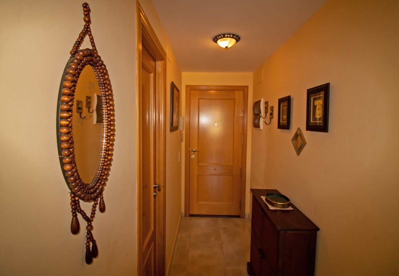 Apartment in Alcocebre / Alcossebre - Playa Cargador - Apartamento con A/A y terraza