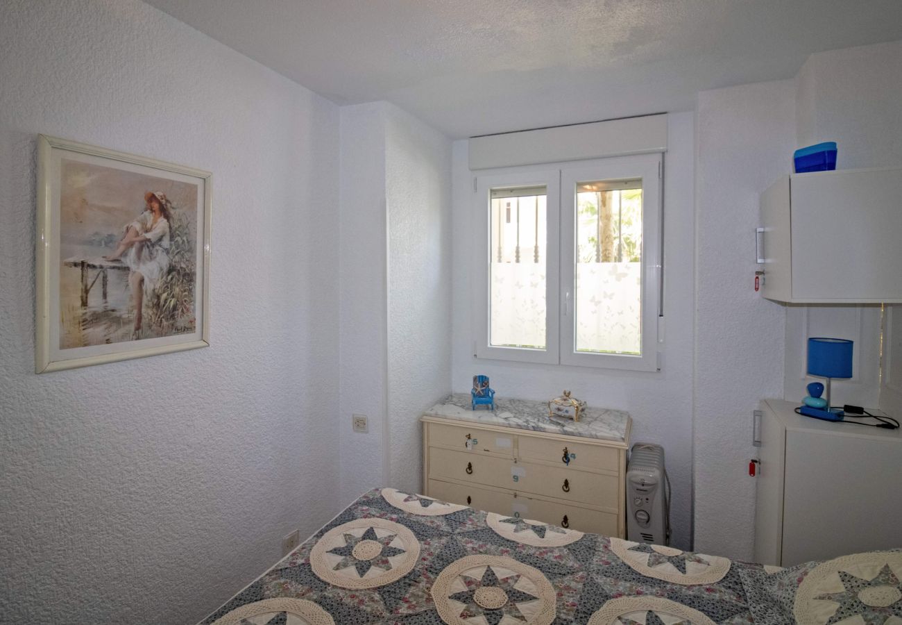 Apartment in Alcocebre / Alcossebre - Planta baja con jardín privado - Primera línea