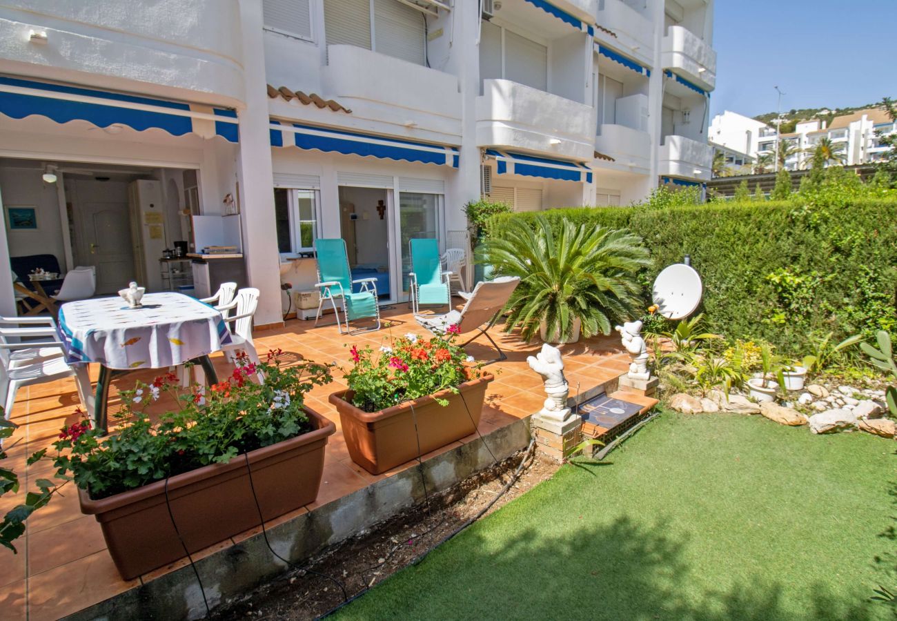 Apartment in Alcocebre / Alcossebre - Planta baja con jardín privado - Primera línea