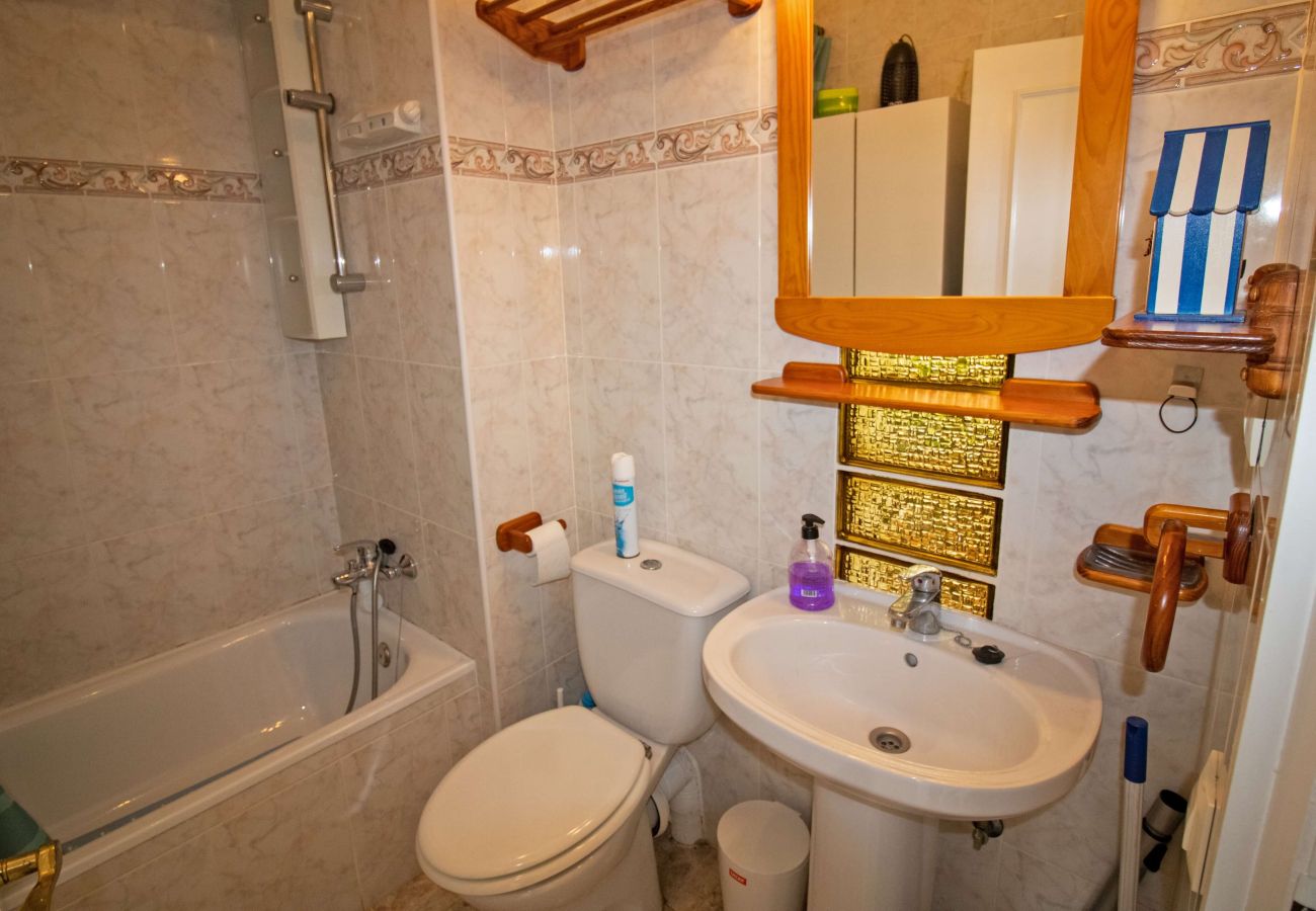 Apartment in Alcocebre / Alcossebre - Planta baja con jardín privado - Primera línea