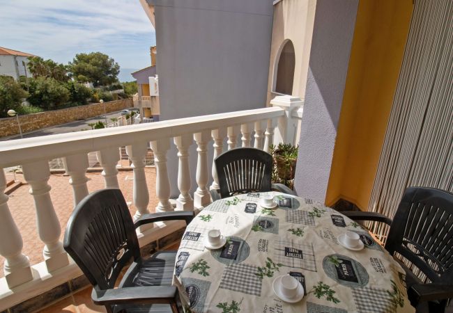  in Alcoceber / Alcossebre - Apartamento con terraza y piscina - Marcomar